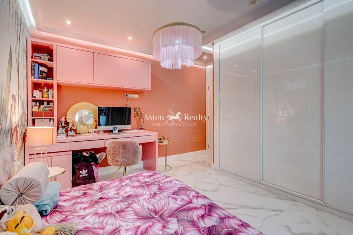 Image No.32-4 Bed Villa for sale