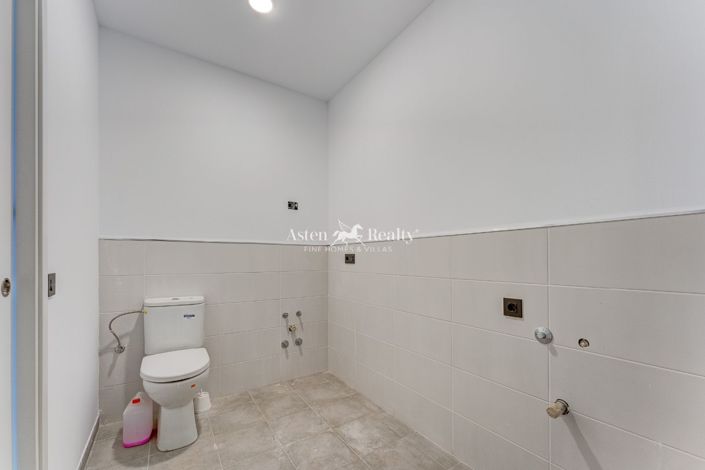 Image No.46-4 Bed Villa for sale