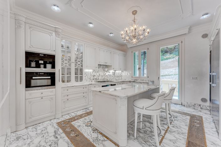 Image No.42-7 Bed Villa for sale