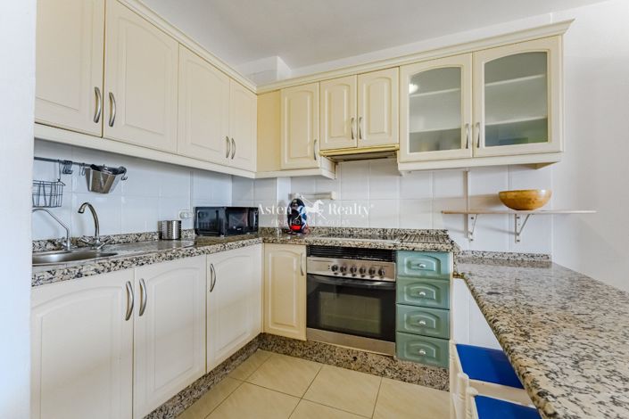 Image No.7-2 Bed Flat for sale