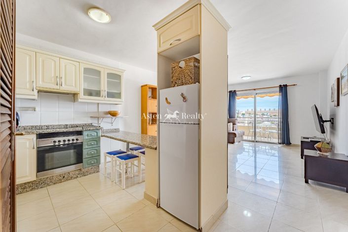 Image No.8-2 Bed Flat for sale