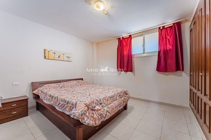 Image No.9-2 Bed Flat for sale