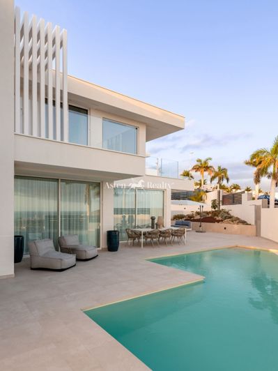 Image No.7-4 Bed Villa for sale