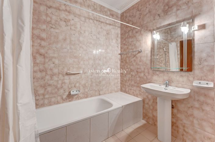 Image No.15-Studio for sale