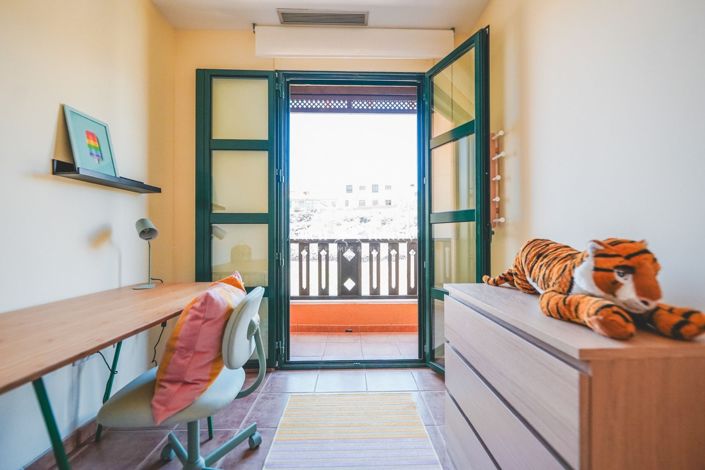 Image No.15-3 Bed House for sale