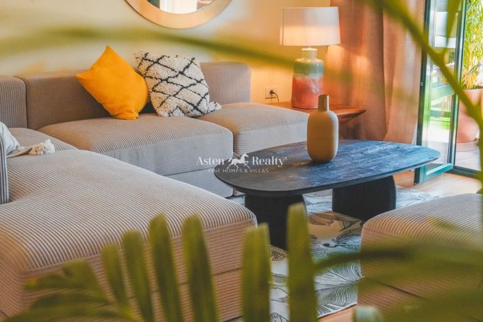 Image No.2-3 Bed House for sale