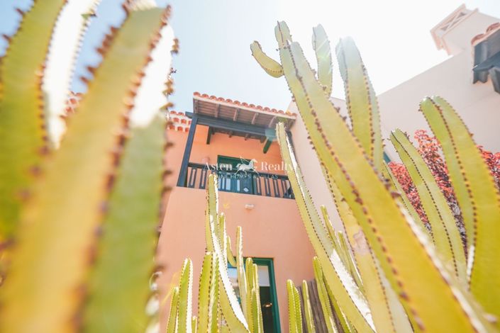 Image No.30-3 Bed House for sale