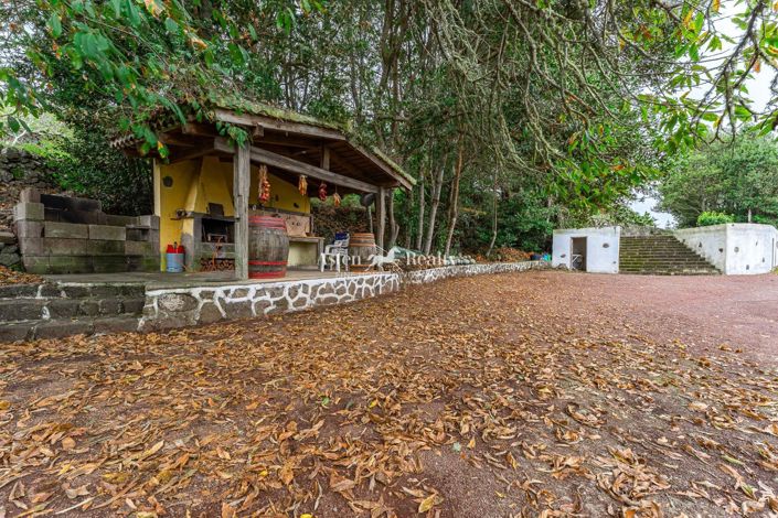 Image No.25-2 Bed House for sale