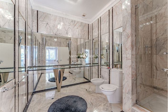 Image No.30-7 Bed Villa for sale