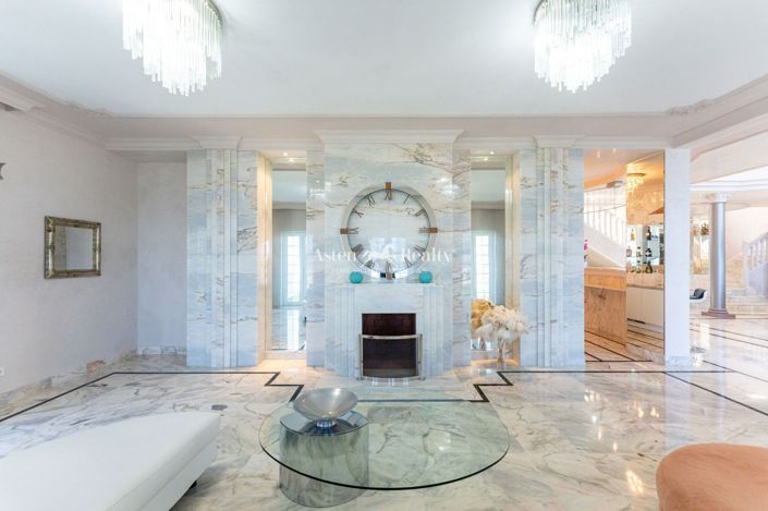 Image No.37-7 Bed Villa for sale