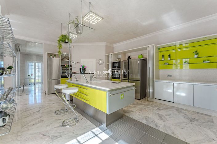 Image No.41-7 Bed Villa for sale