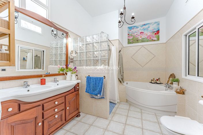 Image No.21-6 Bed Villa for sale