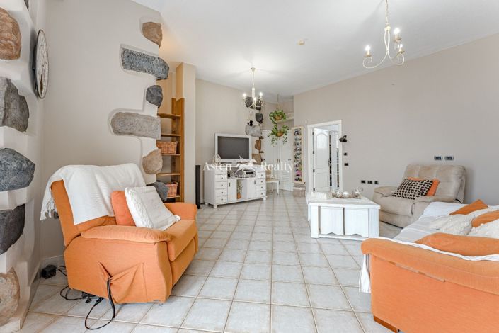 Image No.24-6 Bed Villa for sale