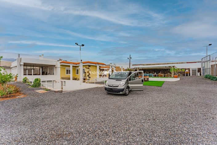 Image No.4-6 Bed Villa for sale