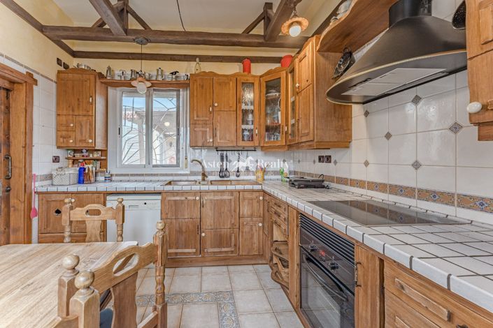 Image No.7-6 Bed Villa for sale