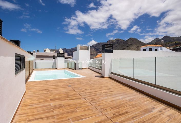 Image No.20-4 Bed Penthouse for sale