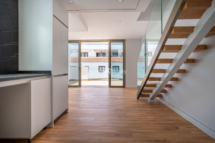 Image No.4-2 Bed Penthouse for sale