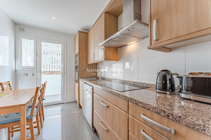 Image No.12-2 Bed Apartment for sale