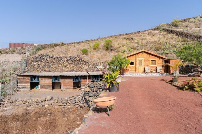 Image No.24-8 Bed Villa for sale