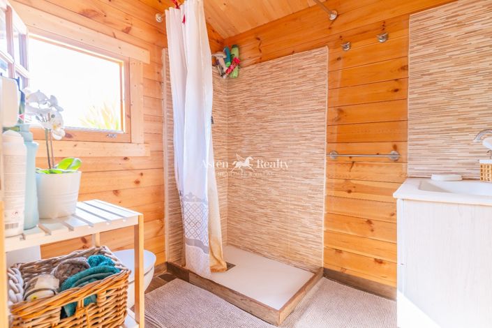 Image No.27-8 Bed Villa for sale