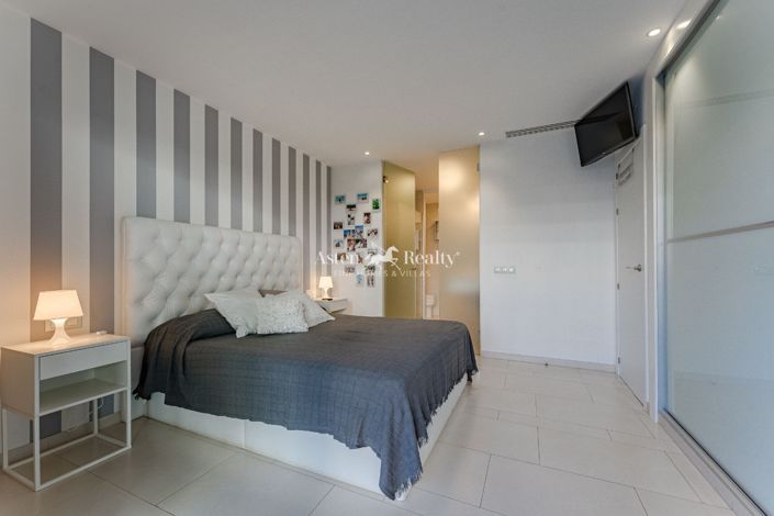 Image No.6-2 Bed Apartment for sale