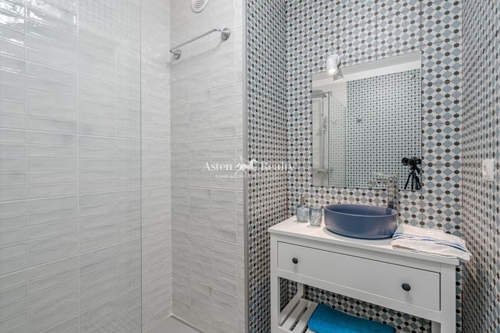 Image No.14-1 Bed Flat for sale