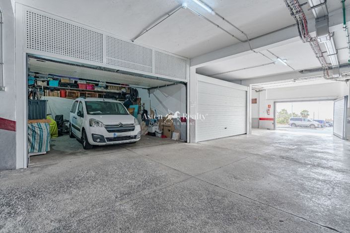 Image No.15-3 Bed House for sale