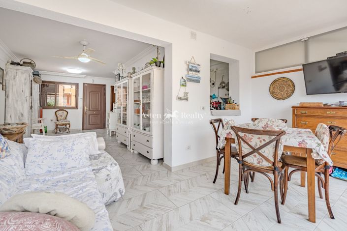 Image No.3-3 Bed House for sale