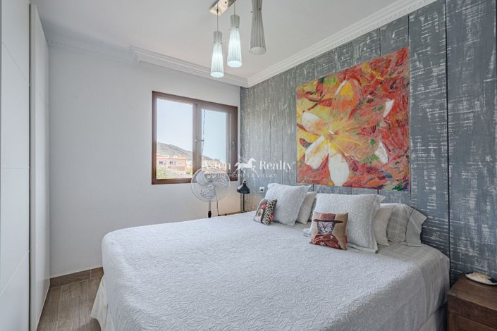 Image No.7-3 Bed House for sale