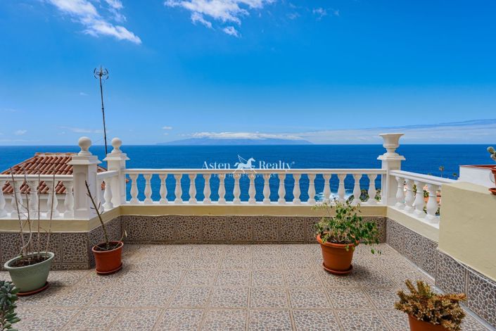 Image No.24-6 Bed House for sale