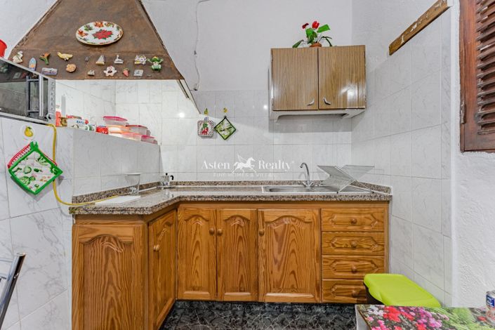 Image No.24-3 Bed House for sale