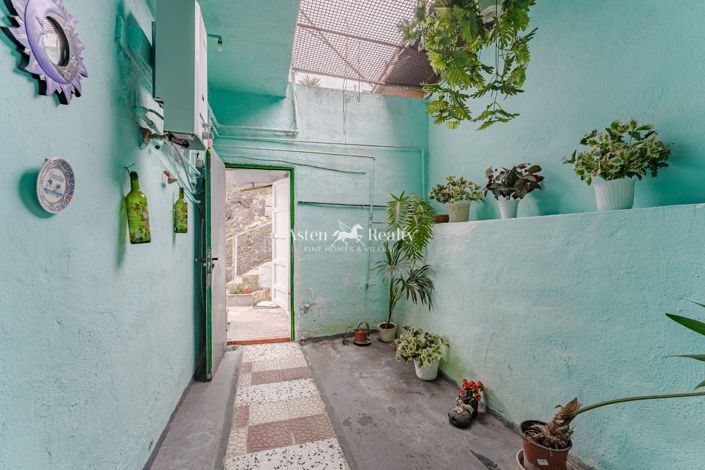 Image No.26-3 Bed House for sale