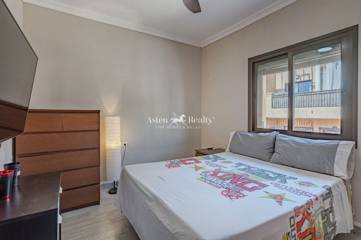 Image No.20-3 Bed House for sale