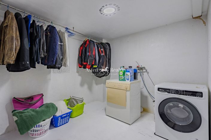 Image No.25-3 Bed House for sale