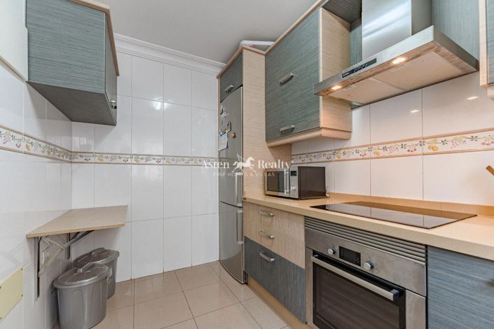 Image No.10-3 Bed House for sale