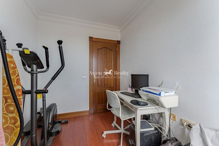 Image No.22-3 Bed House for sale