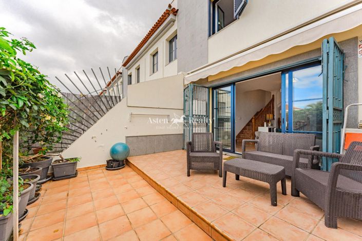 Image No.6-3 Bed House for sale