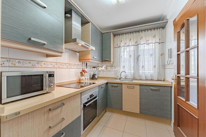 Image No.9-3 Bed House for sale