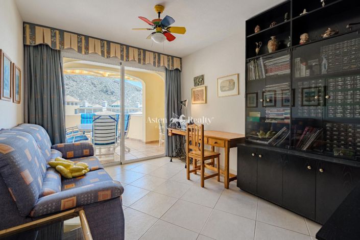 Image No.19-4 Bed Flat for sale