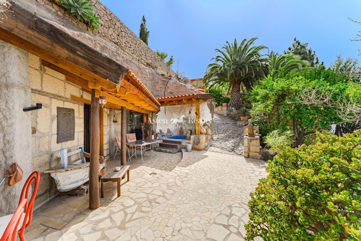 Image No.25-6 Bed Villa for sale