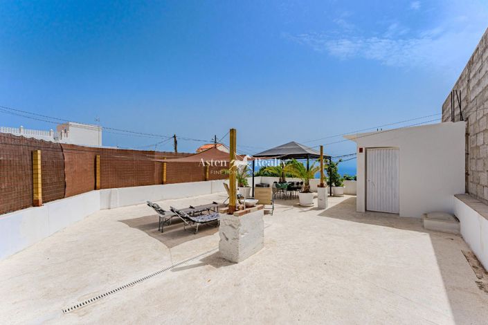 Image No.10-2 Bed House for sale