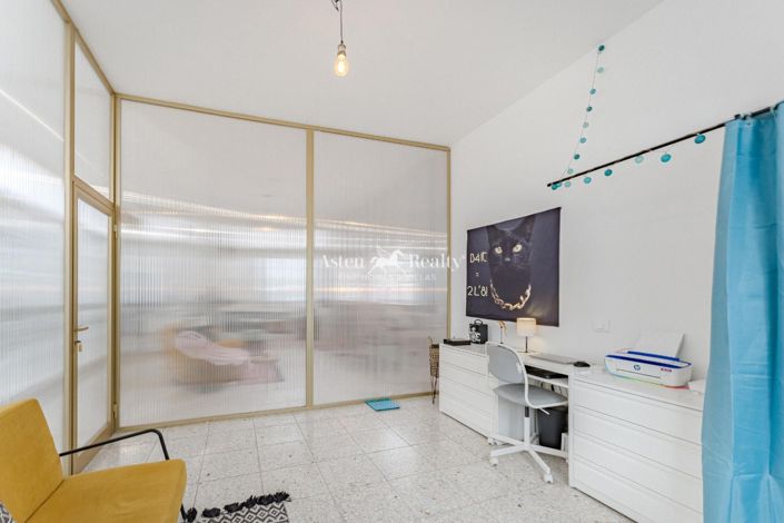 Image No.15-2 Bed House for sale