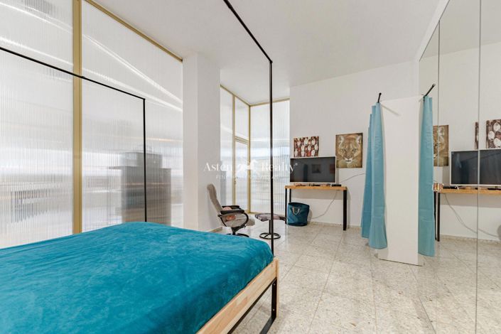 Image No.18-2 Bed House for sale