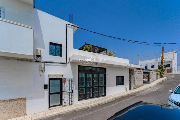 Image No.2-2 Bed House for sale