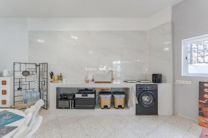 Image No.22-2 Bed House for sale