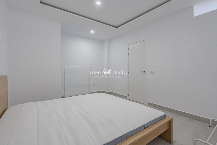 Image No.13-1 Bed Flat for sale