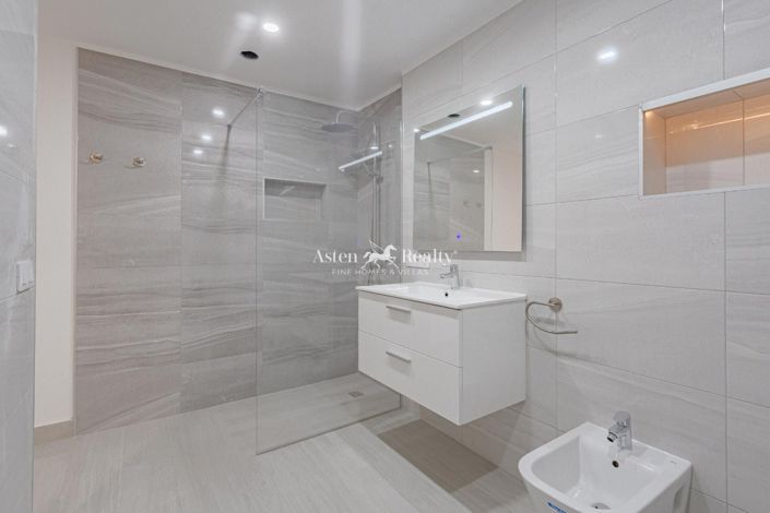 Image No.14-1 Bed Flat for sale