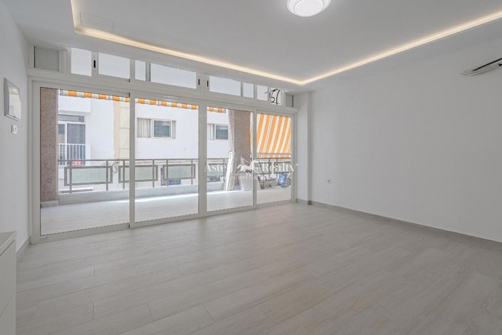 Image No.6-1 Bed Flat for sale