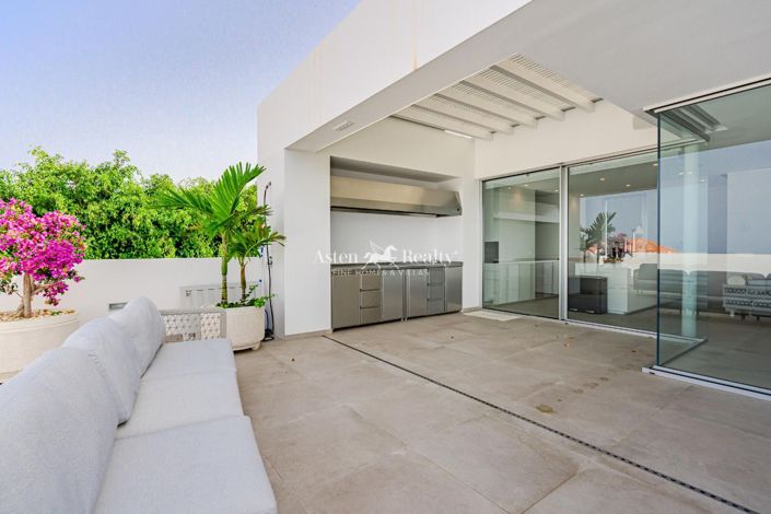 Image No.34-4 Bed Villa for sale