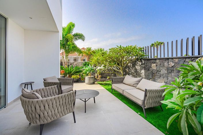 Image No.4-4 Bed Villa for sale